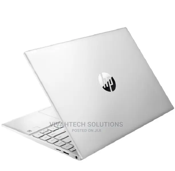New Laptop HP Pavilion 13 8GB AMD Ryzen 5 SSD 512GB