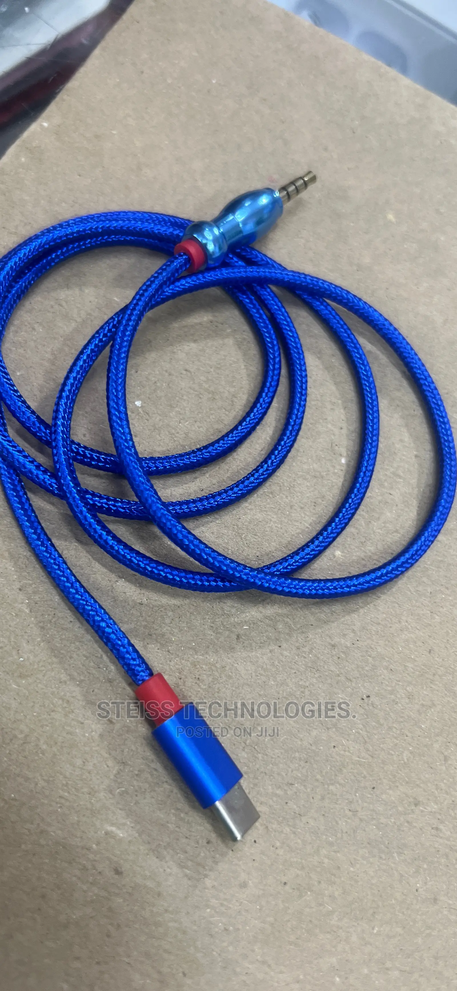 Usb C-Aux Cable.