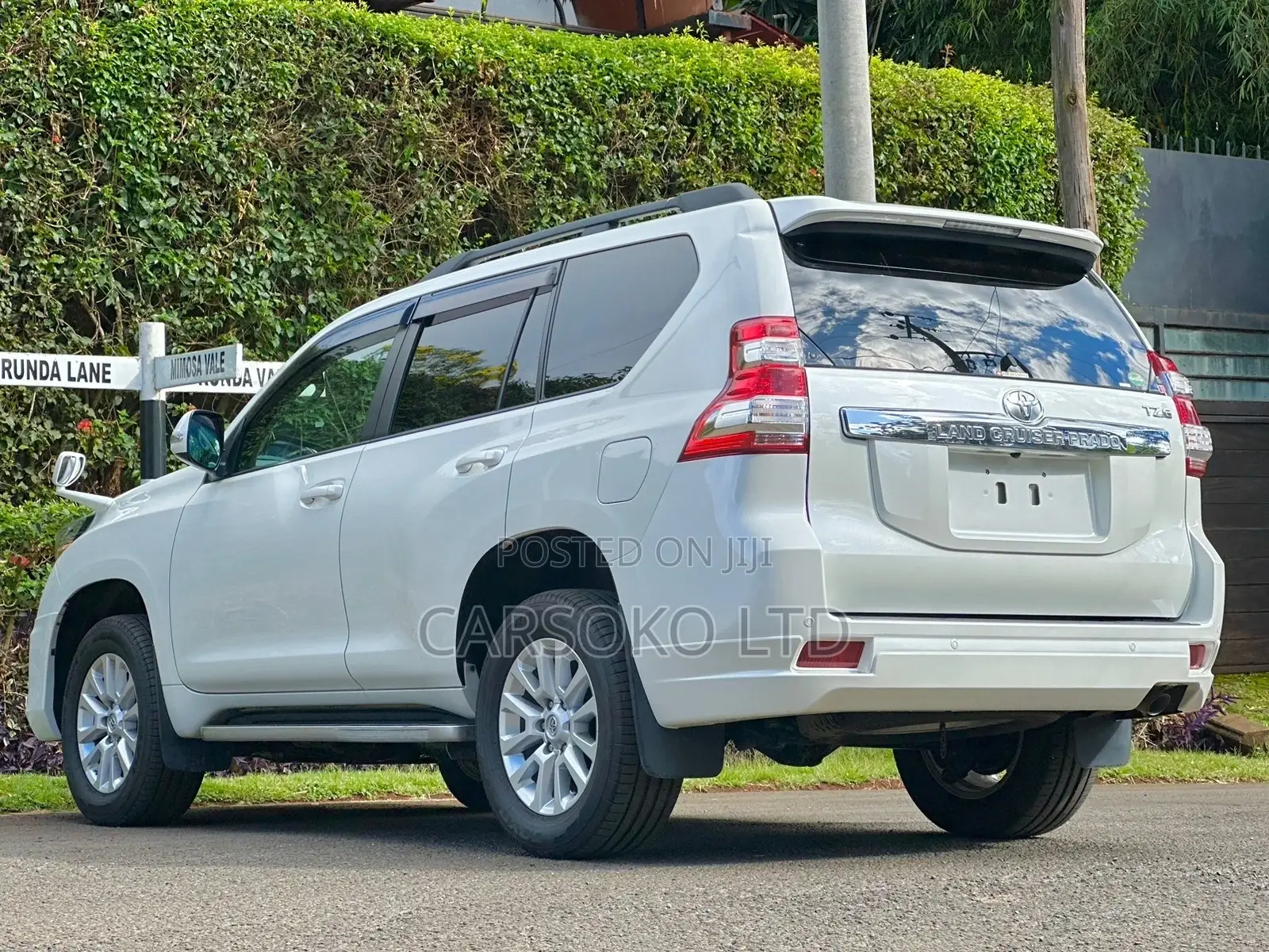 Toyota Land Cruiser Prado 2.8 D-4d 2015 Pearl