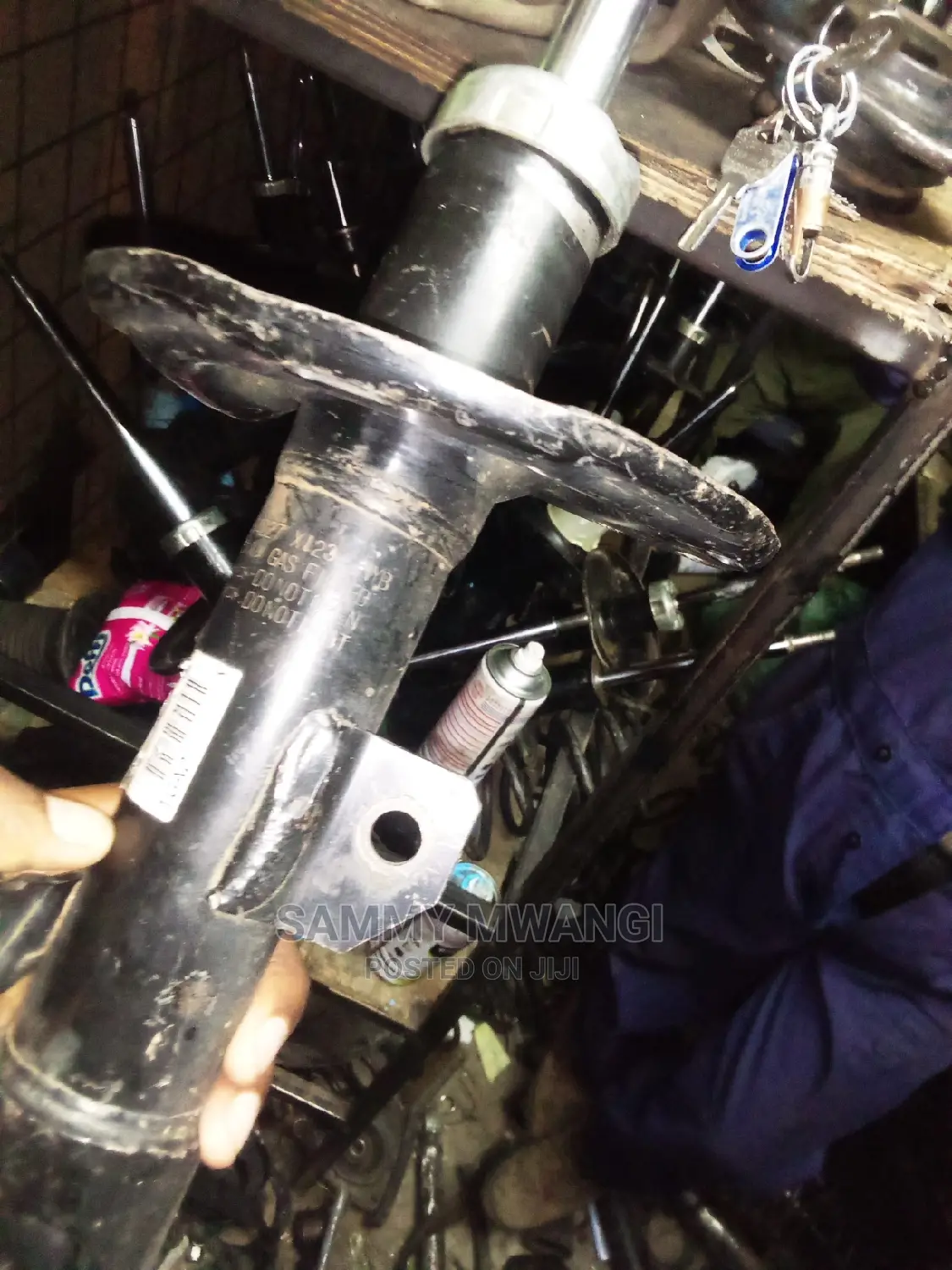Toyota Voxy 2012 Shocks