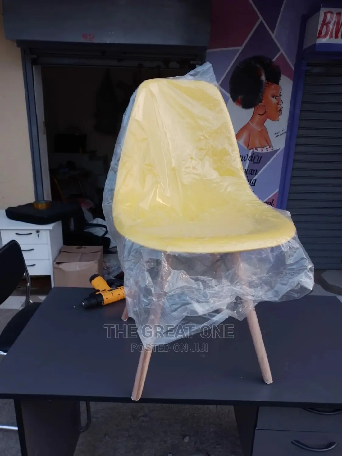 Aemes Chair