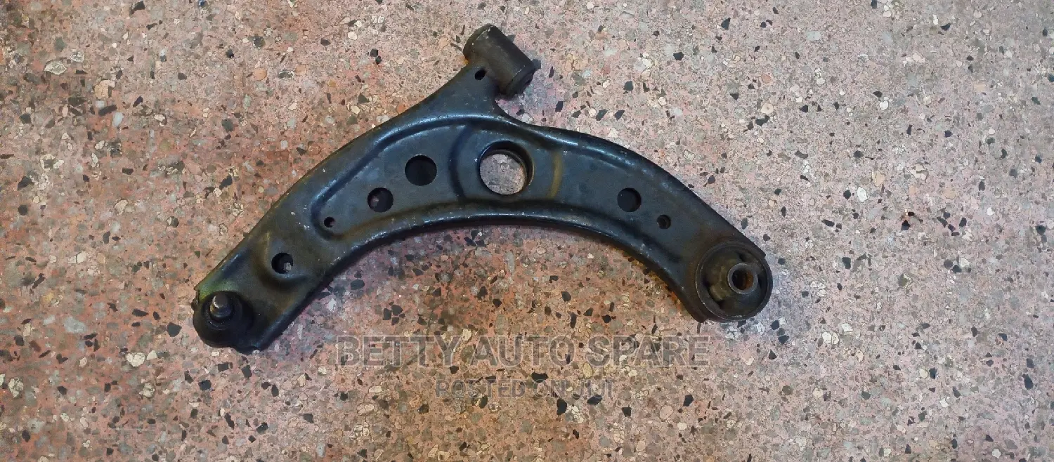 Toyota Passo Arms