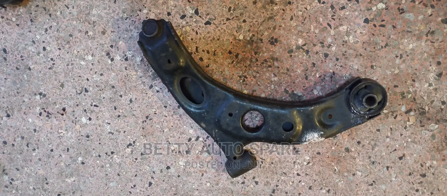 Toyota Passo Arms
