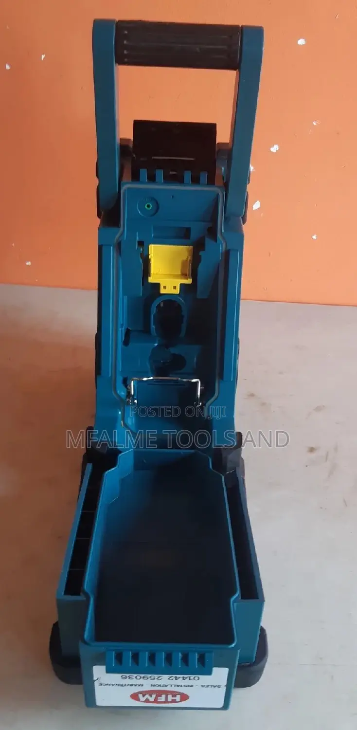 Radio Workshop Makita 12v Ac/Dc Aux Bluetooth Clear Fm Ex-Uk