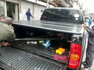 Continuous Tonneau Cover to Fit Toyota Hilux