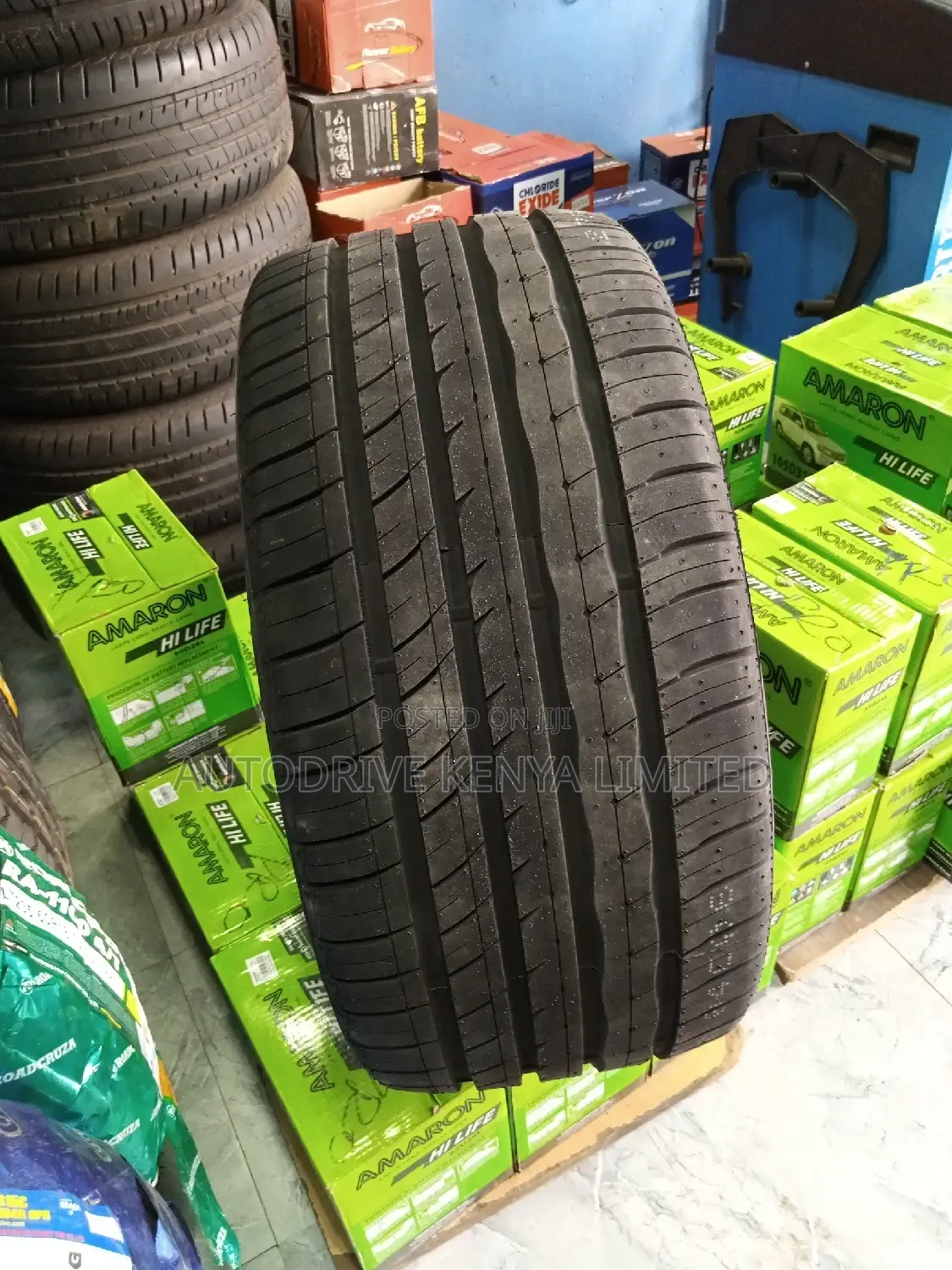 275/40r18 Roadx