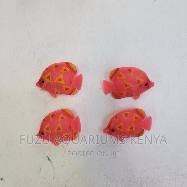 Aquarium Plastic Fish - main view