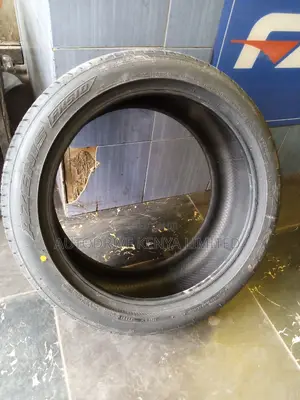 245/45r19 Falken Tyre