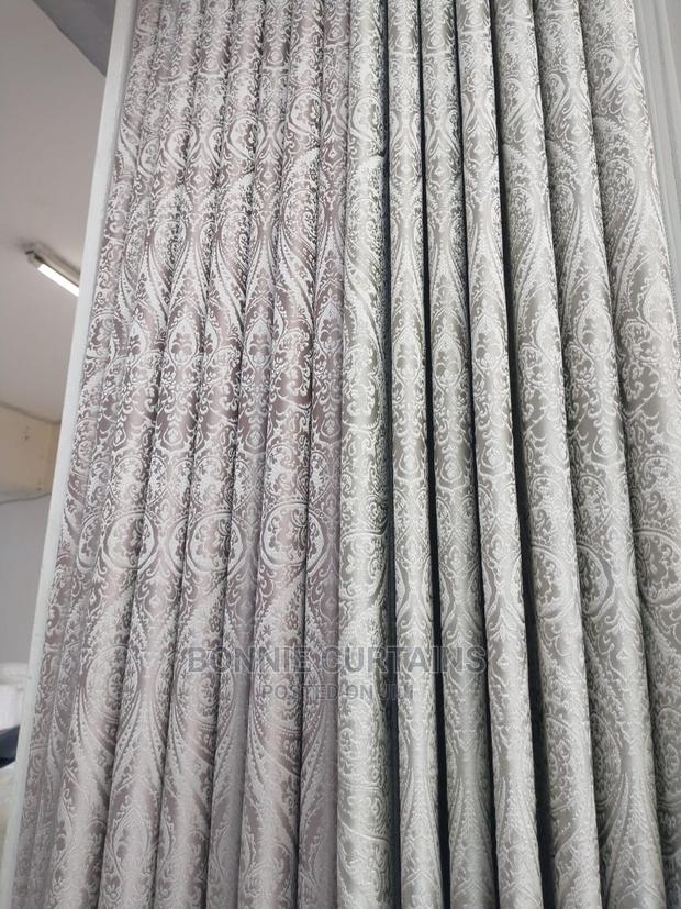 Shears and Curtains Available in Affordable Prices