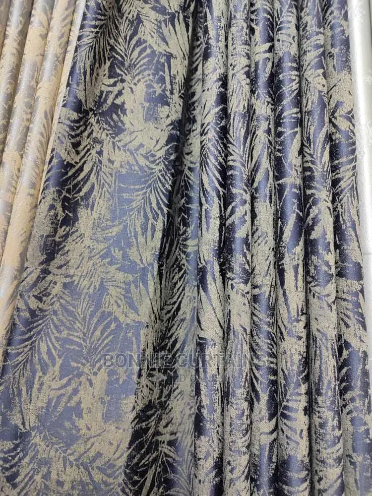 Shears and Curtains Available in Affordable Prices