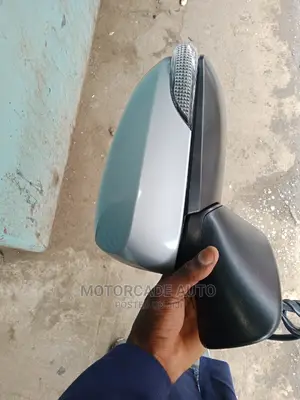 Fielder/Axio Side Mirror 2012+