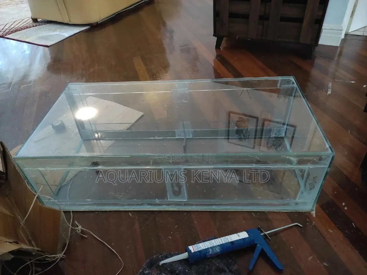 Aquarium Leakage Repair or Aquarium Burst Repair