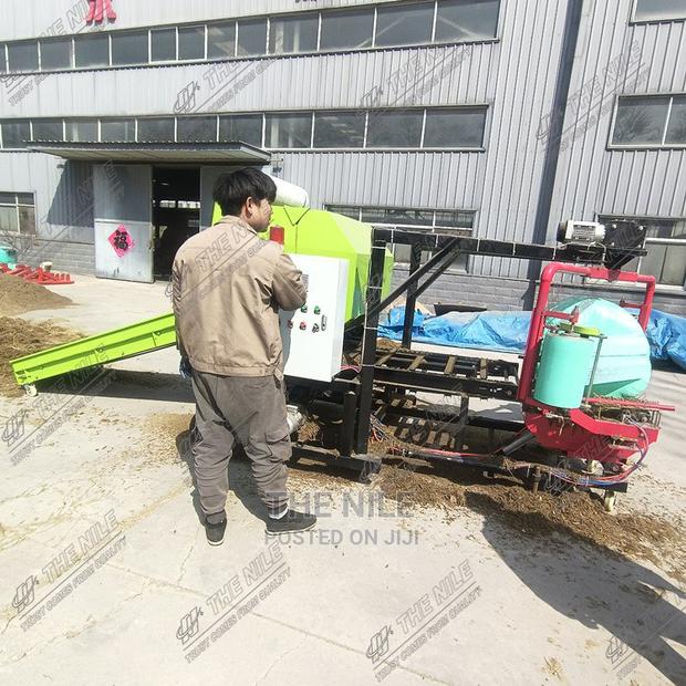 200 Kg Green Storage Baling Machine - main view