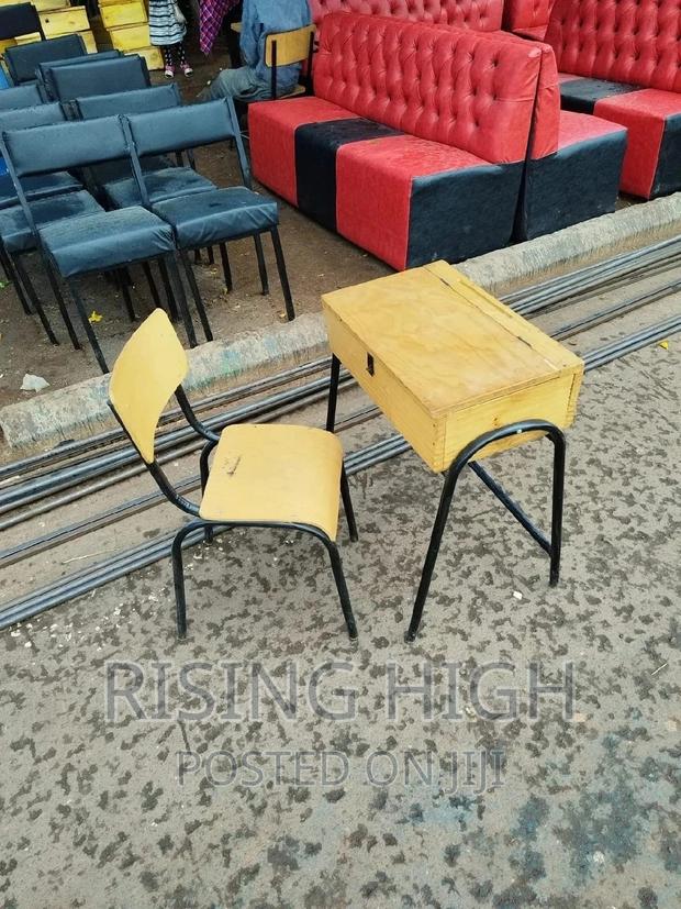 Supreme Top Quality School Lockers and Chairs