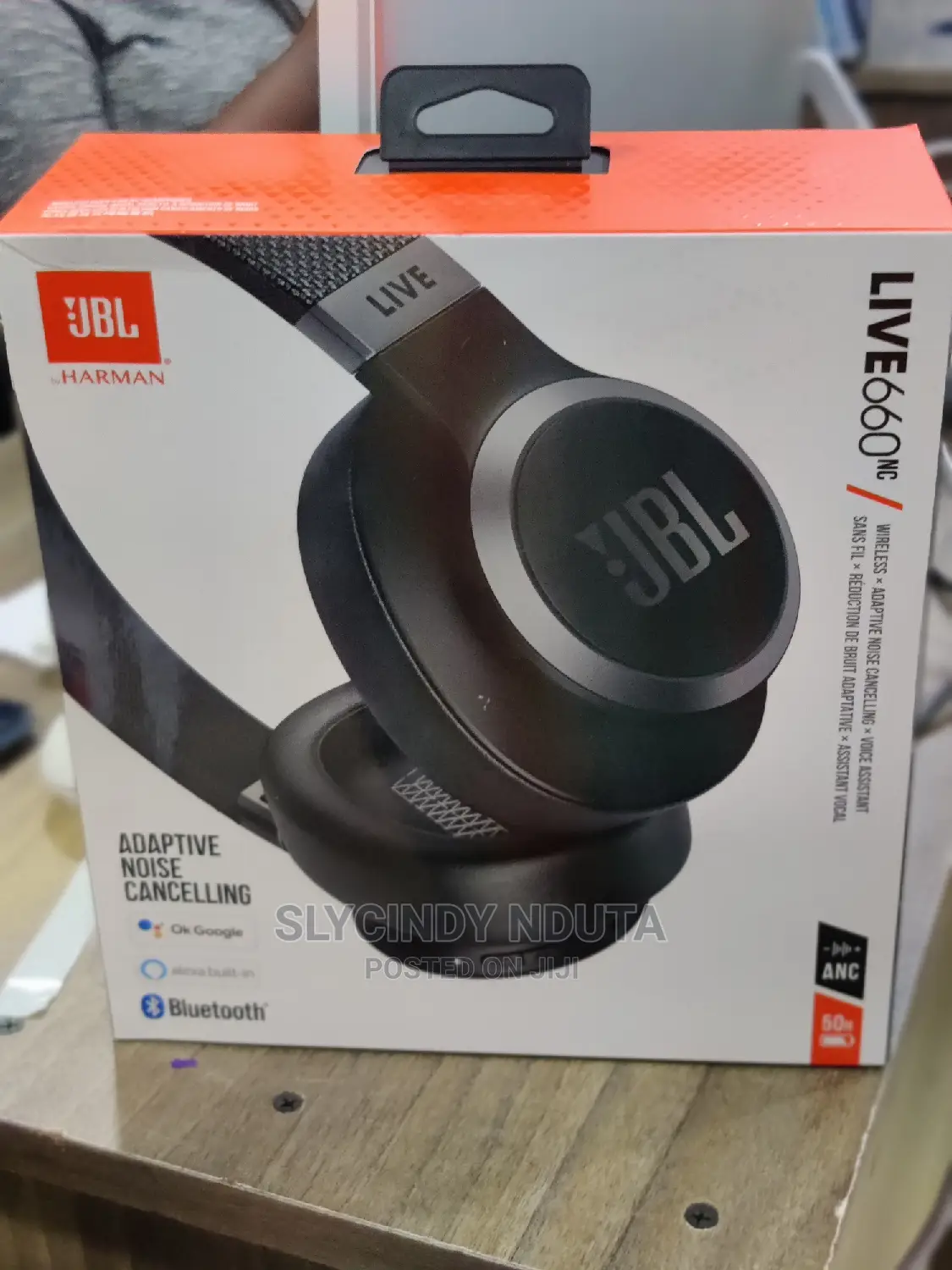 JBL Harman Live660