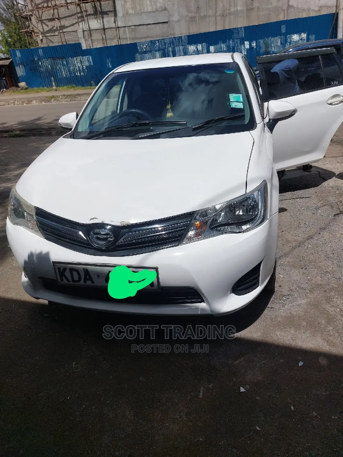 Toyota Fielder 2015 Front Windscrern