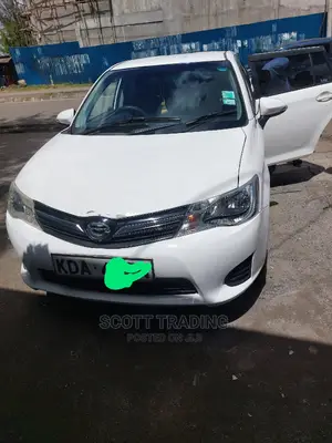 Toyota Fielder 2015 Front Windscrern