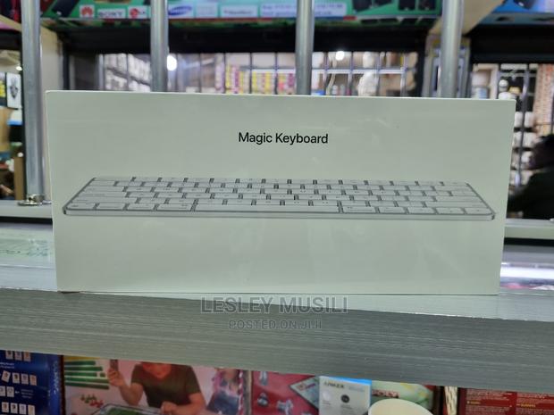 Magic Keyboard (Apple) - thumbnail 2