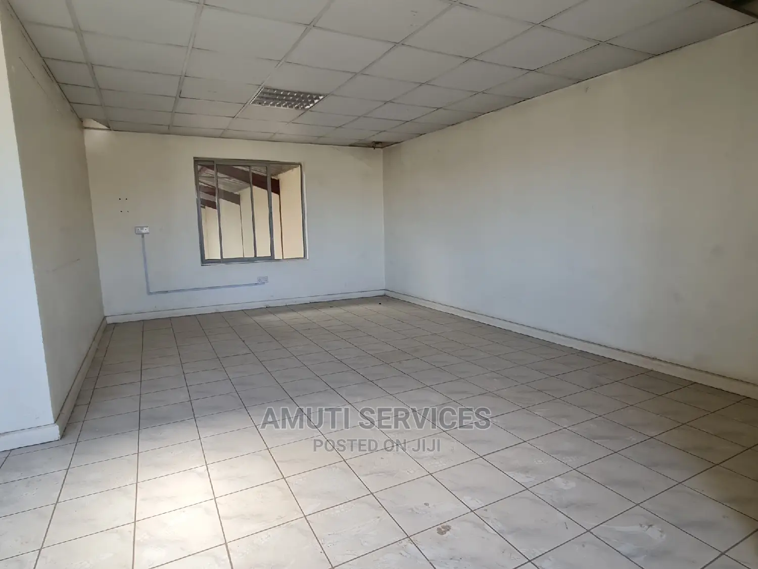 Sabaki: 6,500sqft Godown to Let