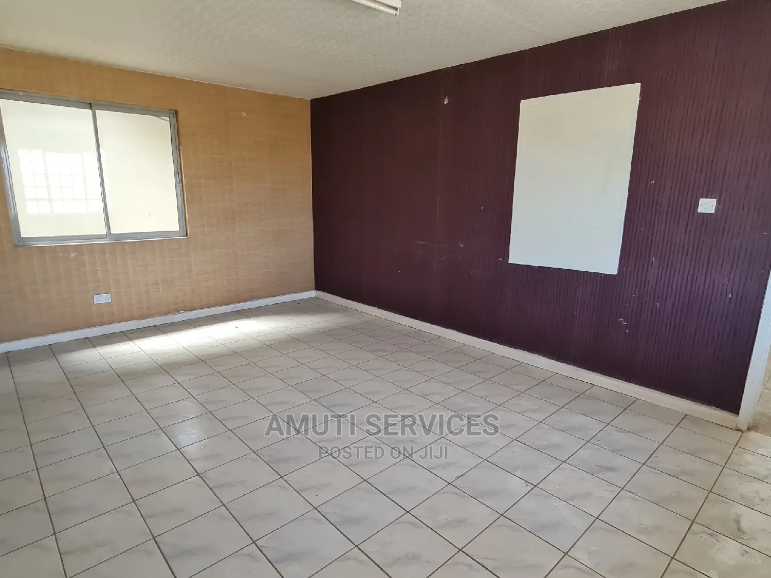 Sabaki: 6,500sqft Godown to Let