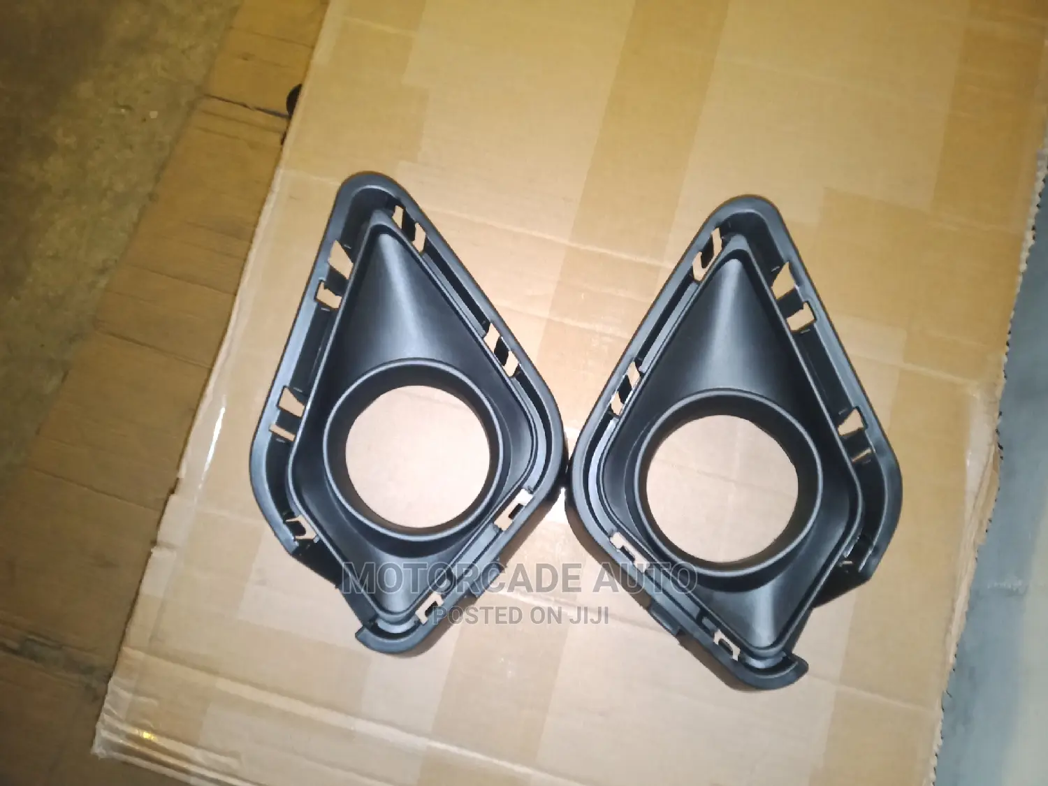 Ractis Fog Light and Covers