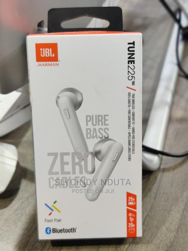 JBL Harman Tune225 - main view