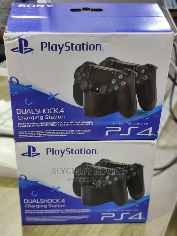 Playstation Dual Shock4 Charging Station - main view