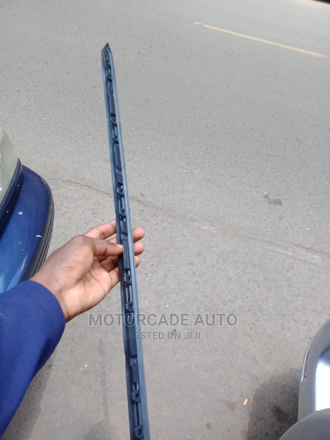Land Cruiser Prado Grj 150 Windscreen Moulding