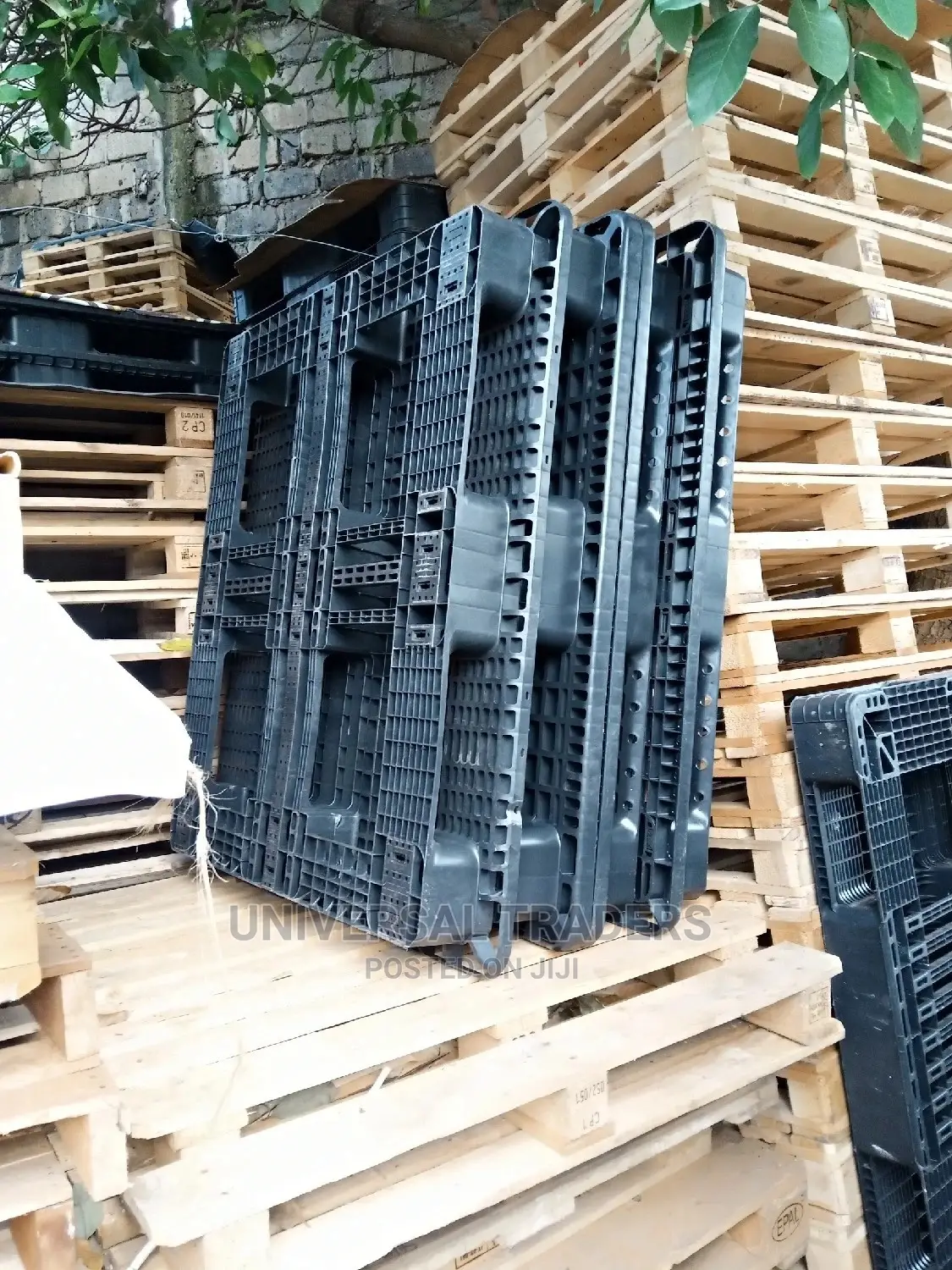 Heavy Duty Plastic Pallets - Size 1.3 by 1.1m ( New)
