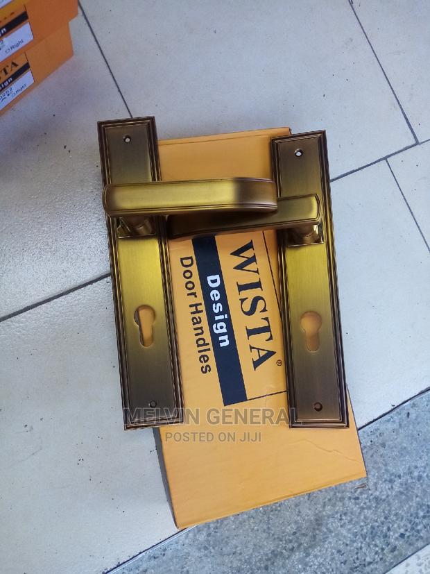 Wista Brass Lock - main view