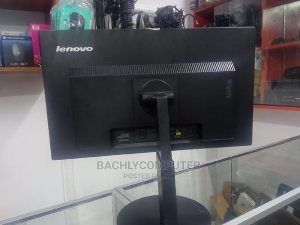 Lenovo 22 Inches Display Ultraslim Tft Monitor. - thumbnail 2