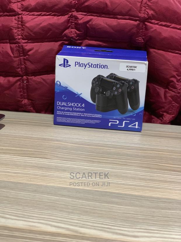 Sony Dual Shock 4 Charging Station - thumbnail 2