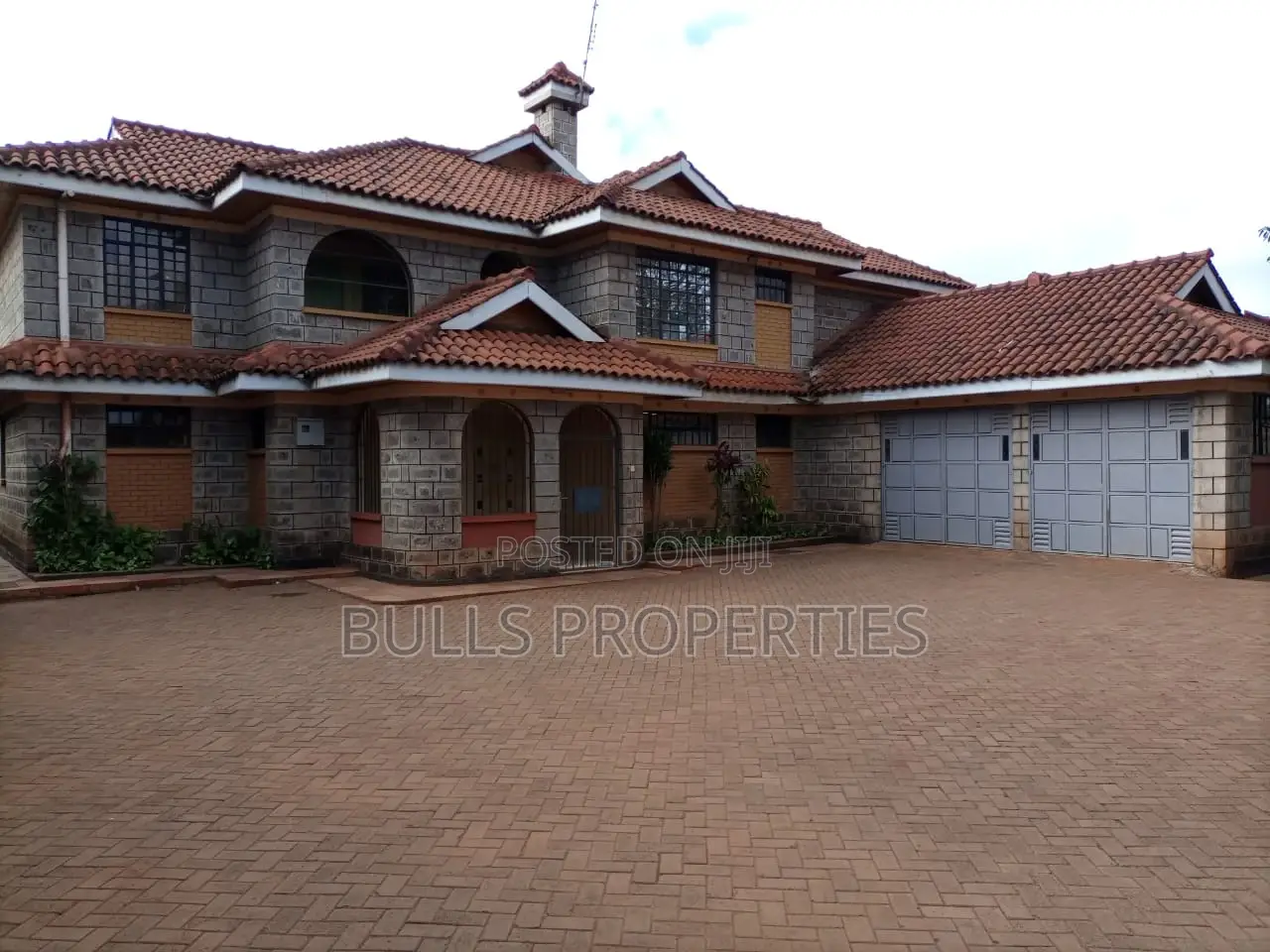 5bdrm Mansion in Garden Estate /Thome for sale