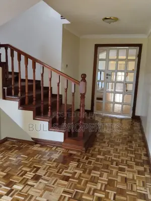 5bdrm Mansion in Garden Estate /Thome for sale