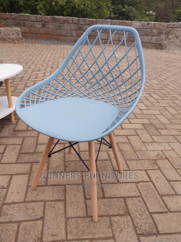 Eames Chairs Eames Chairs. - thumbnail 4