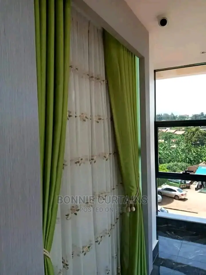 Curtains And Shears Available In Affordable Prices