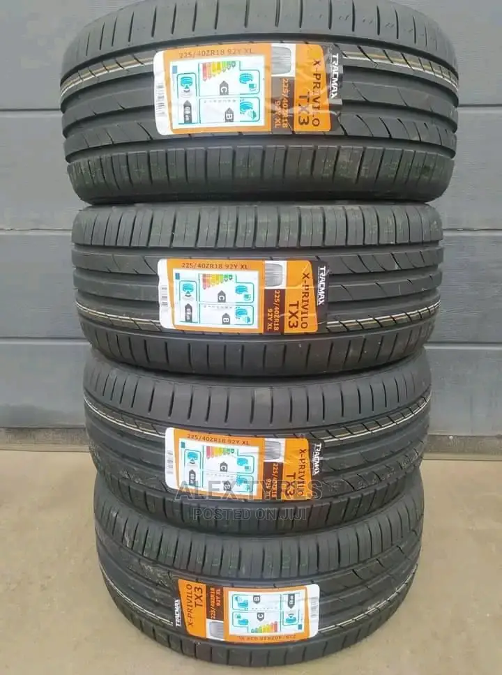 225/40zr18 Tracmax Tyres Made in China