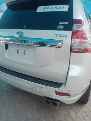 Toyota Land Cruiser Prado 2015 Off White