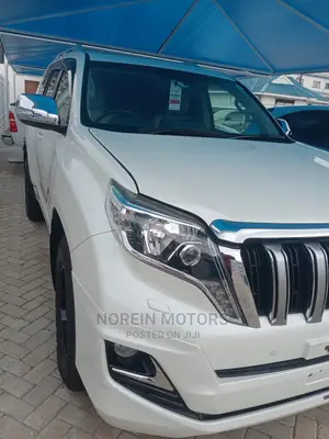 Toyota Land Cruiser Prado 2015 Off White