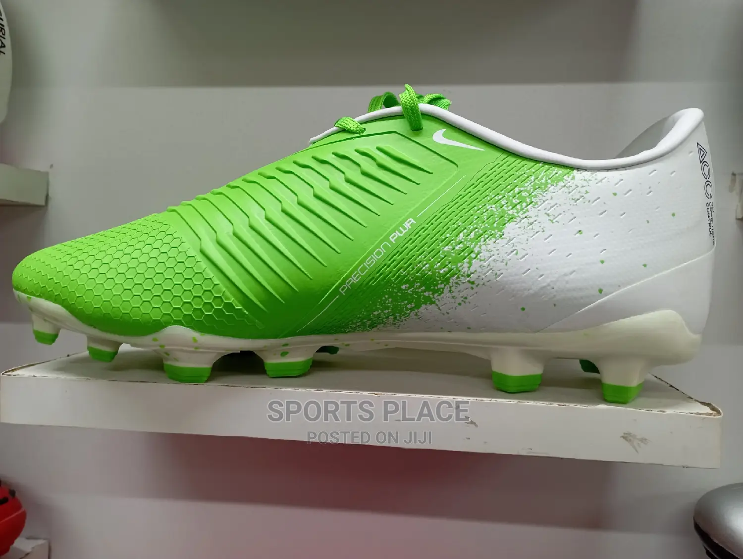 Phantom Venom Natural Ground Football Cleats