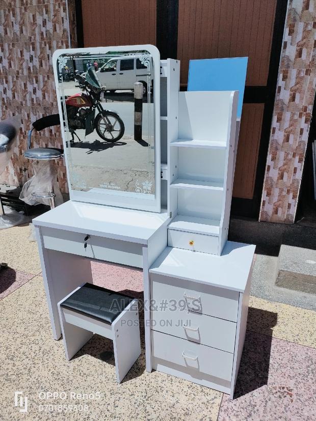 Dressing Tables - main view