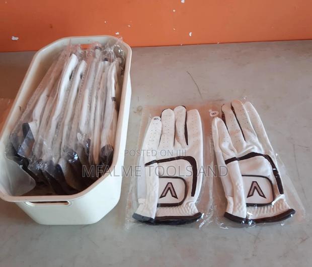 Golf Gloves - M/L Left Hand Brands New or Used Ex-Uk - thumbnail 2