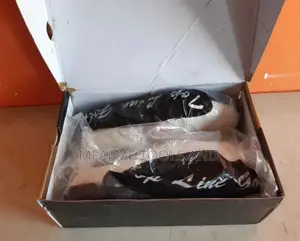 Golf Shoe - Sale! Sale! Genuine Leather Plastic Spikes Ex-Uk