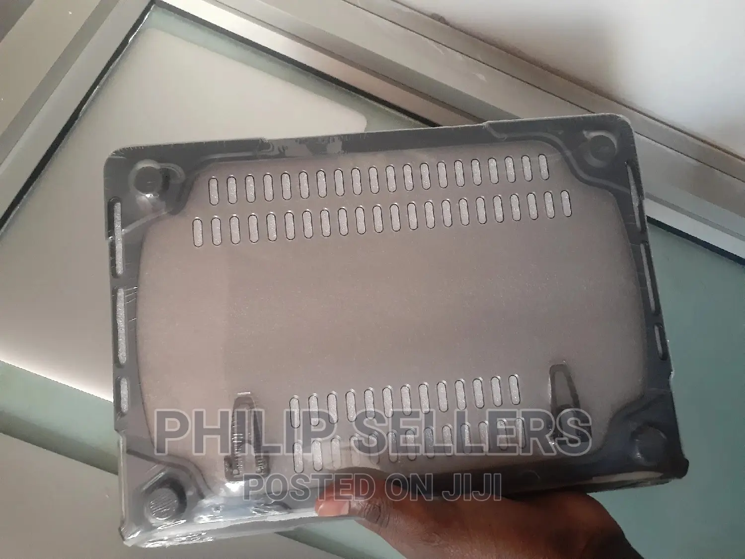 Brand New and High Quality 2.Compatible With Apple Macbook: