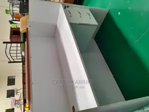 1.4m Reception Desk