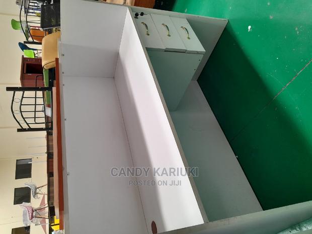 1.4m Reception Desk - thumbnail 2