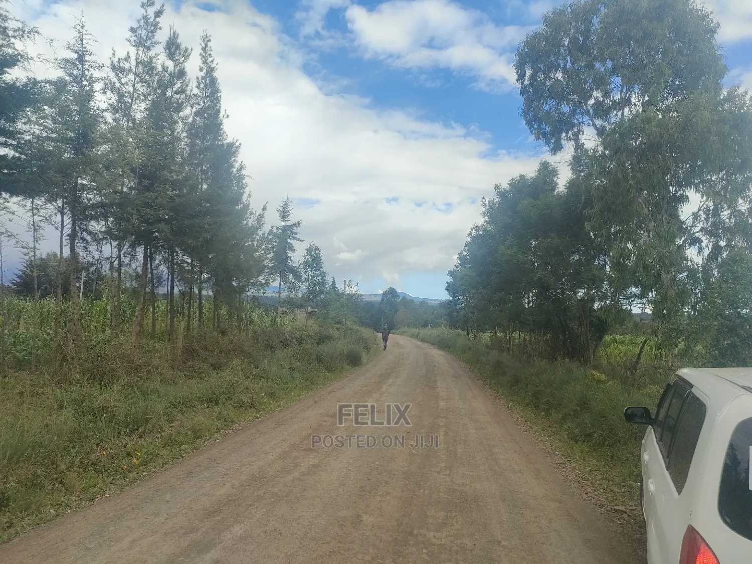 Chaka/Munyu Viewpoint 1 Acre Touching Tarmac