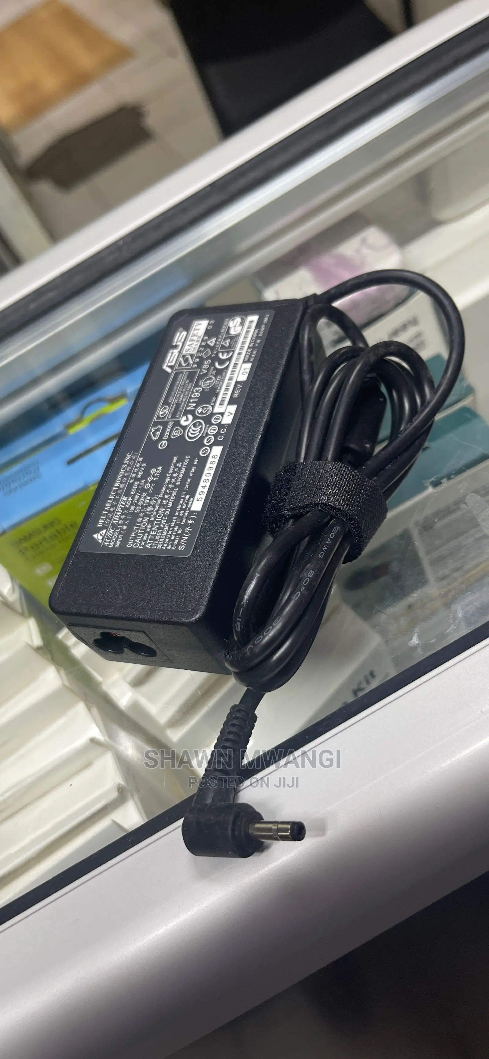 Original Asus Adapters 19v 1.75A Small Pin Available