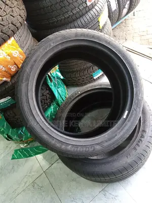275/40r20 Goodyear