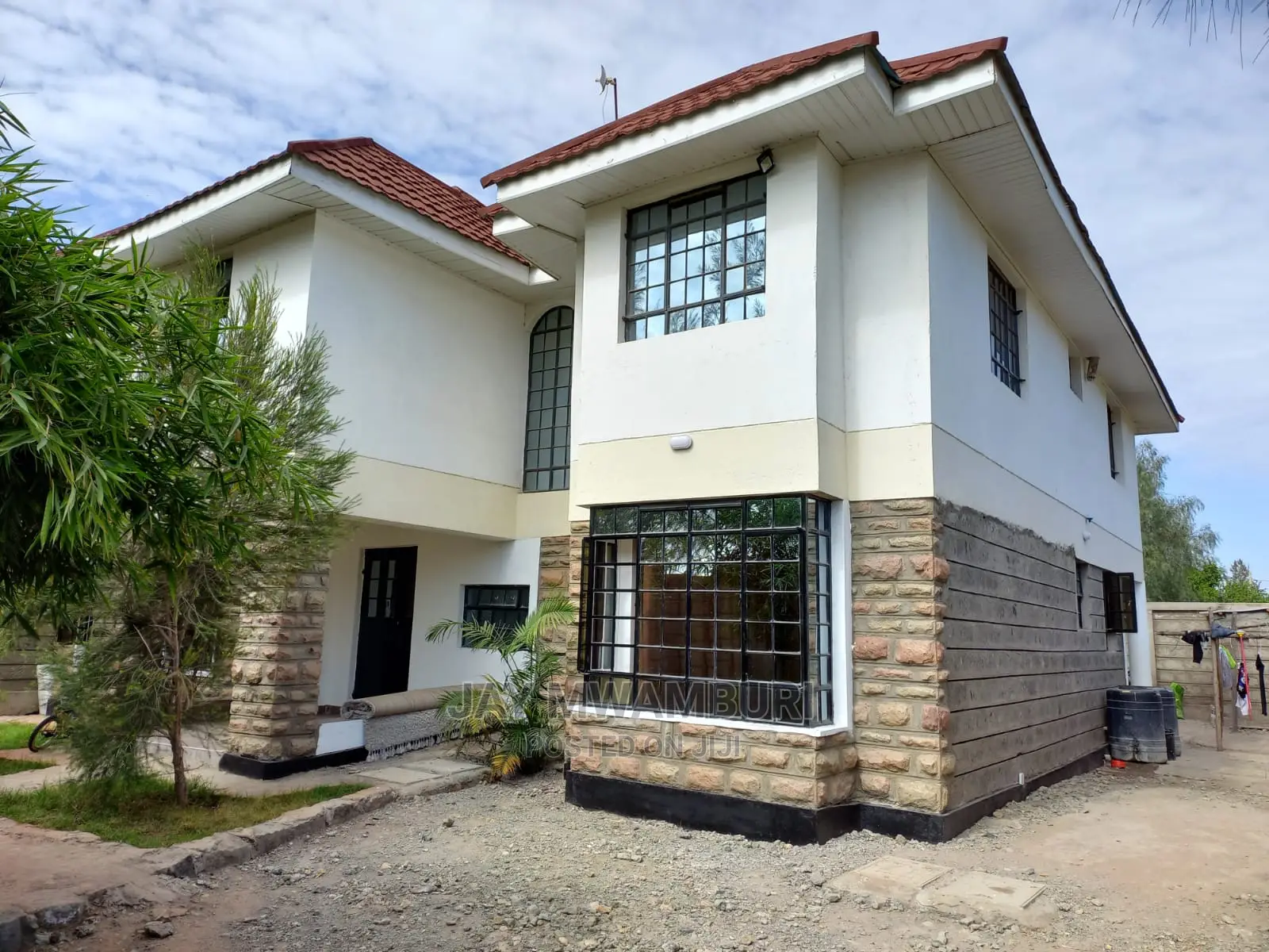 4bdrm Maisonette in Katani for Sale